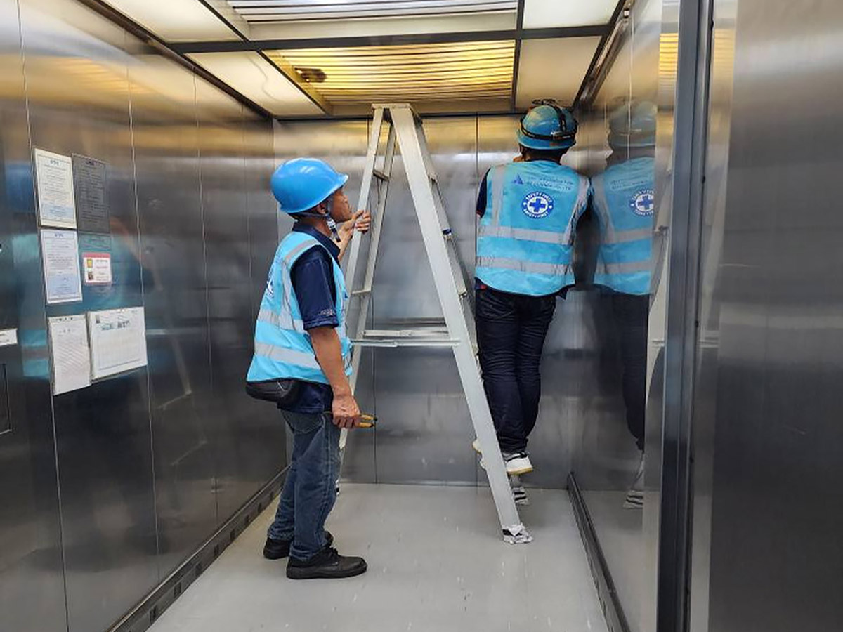 งานซ่อมบำรุงระบบกล้องวงจรปิดในลิฟต์